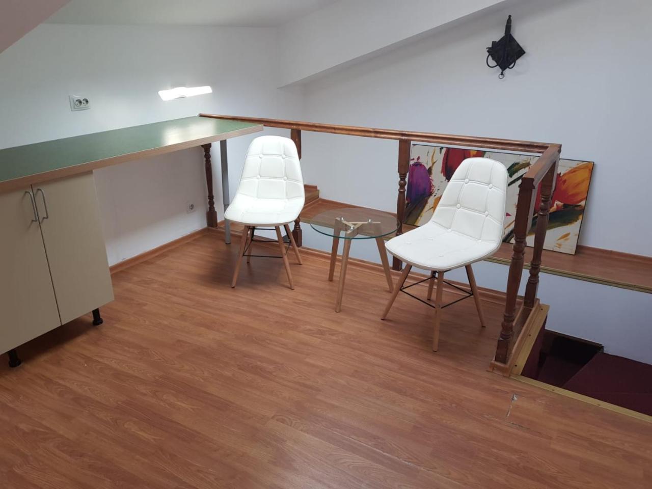 Nonna Mia Hotel Bukares Bagian luar foto