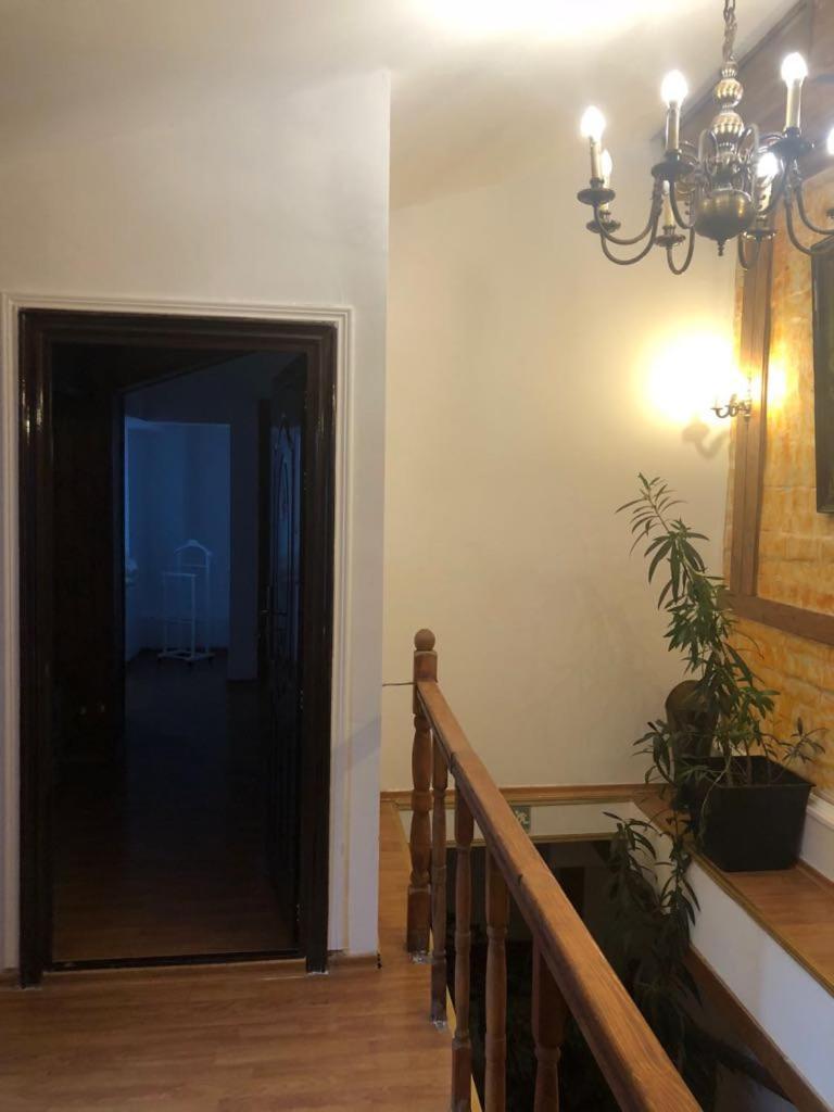 Nonna Mia Hotel Bukares Bagian luar foto