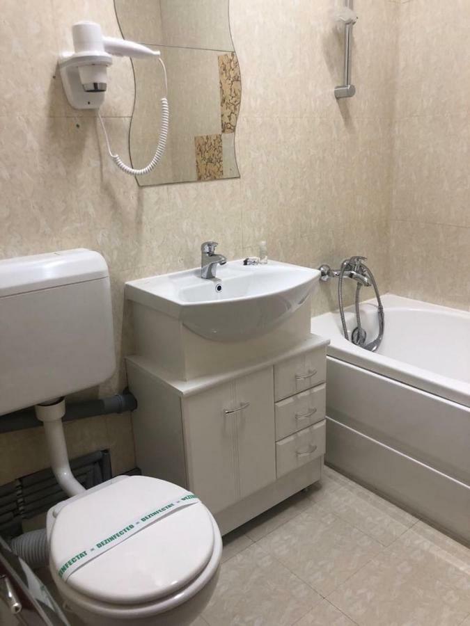 Nonna Mia Hotel Bukares Bagian luar foto